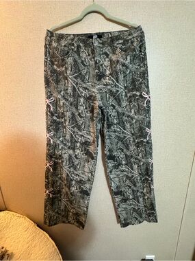 Camouflage Print women Pants with Pink Side Bows